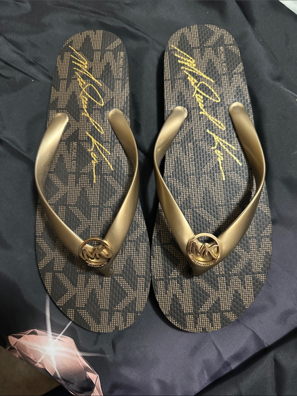 Women’s Michael Kors Metallic Gold Logo Thong Sandals. Brand New
